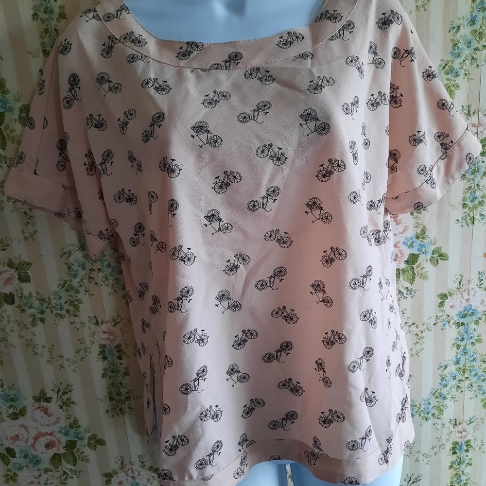 Paraphase size small short sleeve shirt